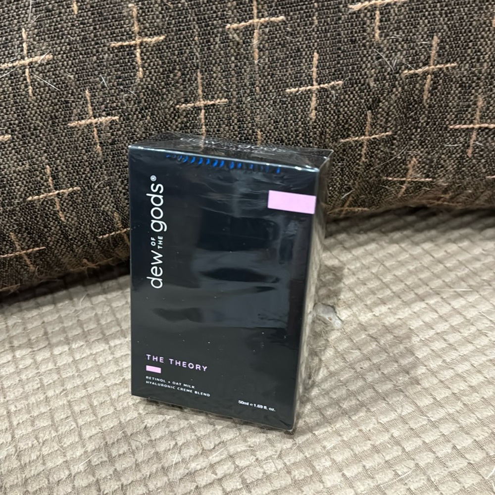 New Dew of the Gods “The Theory” Retinol Hyaluronic Crème Blend 1.69 fl oz